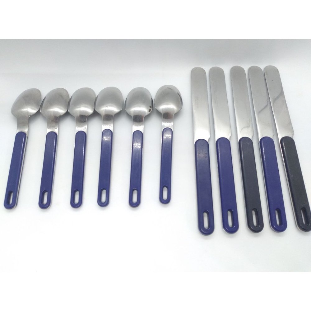 Ginkgo Stainless Korea Blue plastic hanging handle pierced HTF